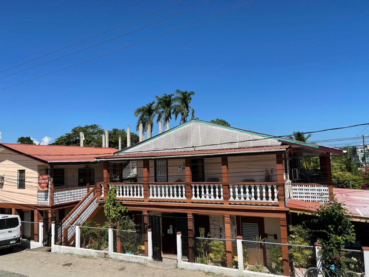 Saint Charles Inn, Belize Central America Пунта-Горда Экстерьер фото
