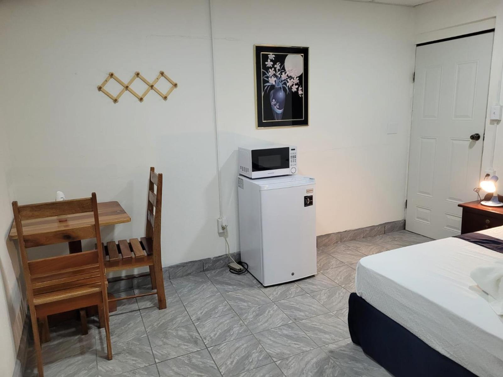 Saint Charles Inn, Belize Central America Пунта-Горда Экстерьер фото